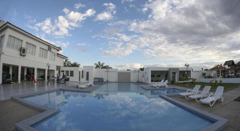 Terranova Suites Santa Cruz de La Sierra Exterior foto