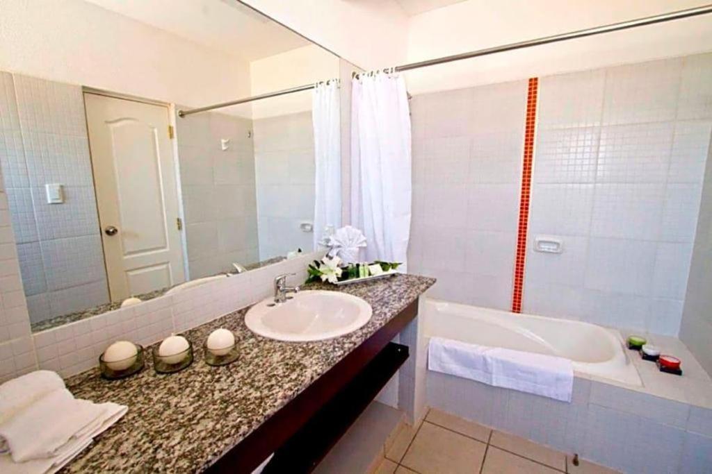 Terranova Suites Santa Cruz de La Sierra Exterior foto